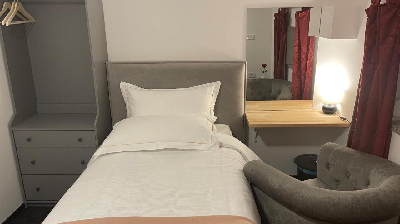 Madonca Rooms & Restaurant Нова Гориця Екстер'єр фото